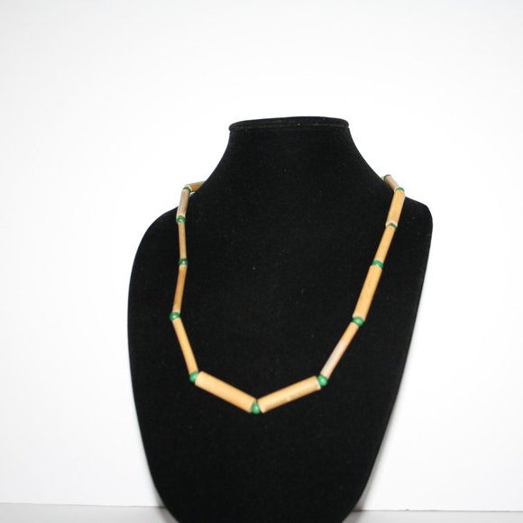 🌿 Vintage Wooden & Green Bead Necklace – 36" · No Clasp · Natural Flow - Picture 3 of 4
